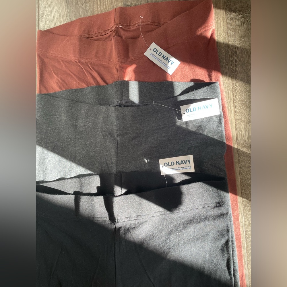 Brand new three pack of old navy leggings